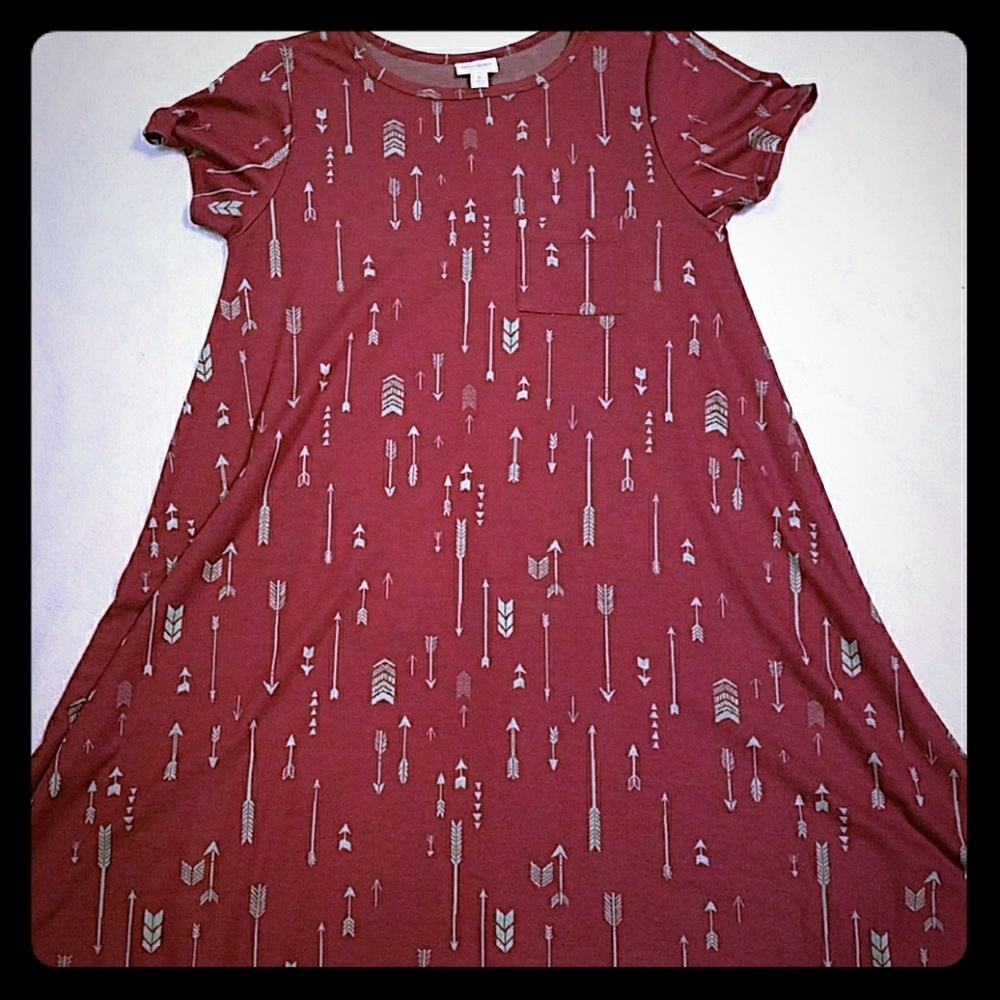 LulaRoe Carly, burgandy with arrows